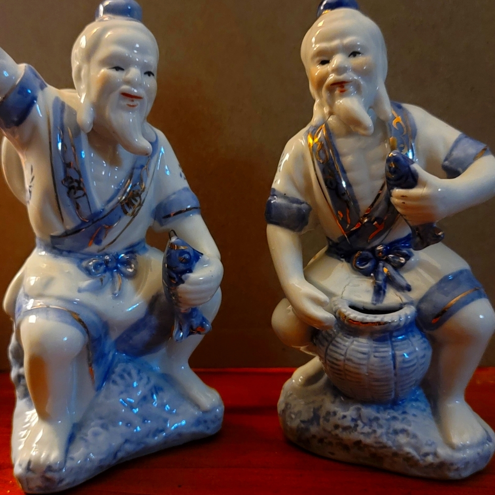 Vintage Chinese blue white porcelain fisherman couple figurines ...1970's